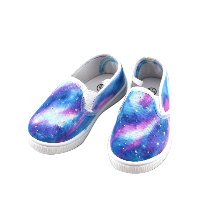 Galaxy shoe decorating project using the water brush