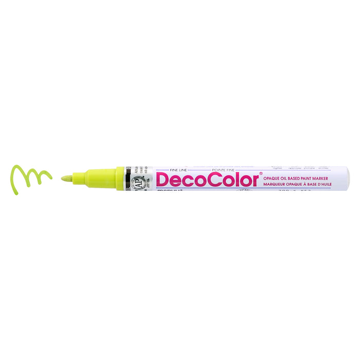 Decocolor Retro fine tip marker lime green with cap off and color squiggle at tip